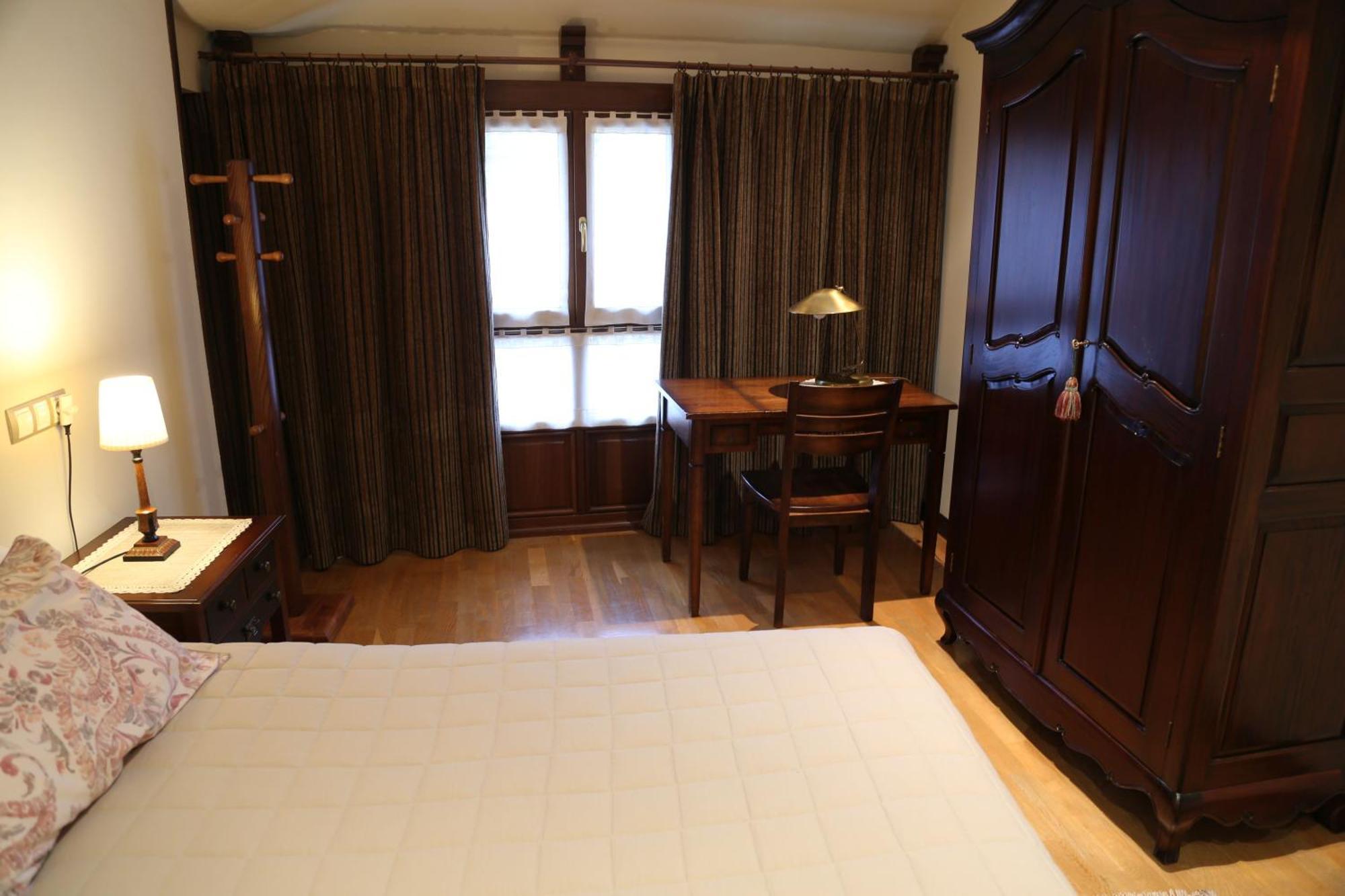 Apartamentos La Pontiga *** Инфьесто Экстерьер фото